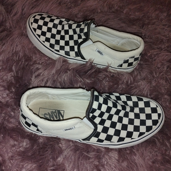 Men's Checkered Slip-On Vans - Picture 3 of 6